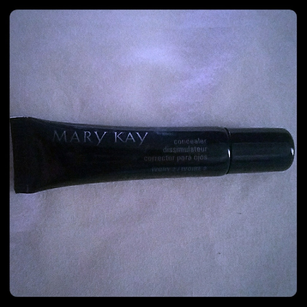 Mary Kay concealer